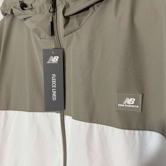New Balance Fleece Lined Zip Up Hooded Jacket Men’s Size Medium Tan White - Picture 2 of 7